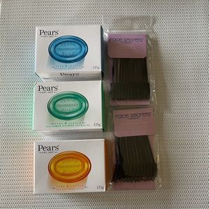 New! Pears eyebrow soap x3 and straight/curved spoolie x2.